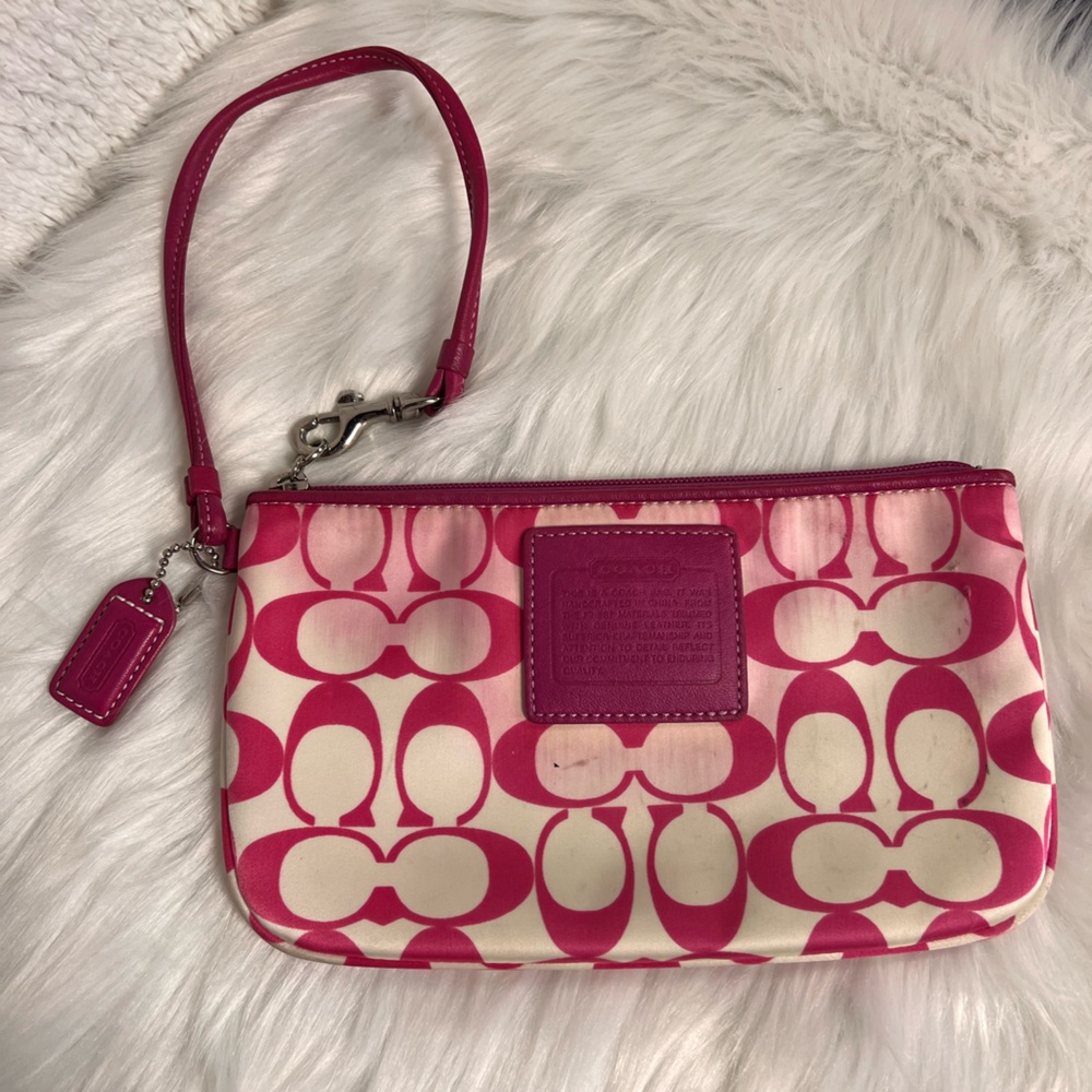 🎈Wristlet Coach pouch